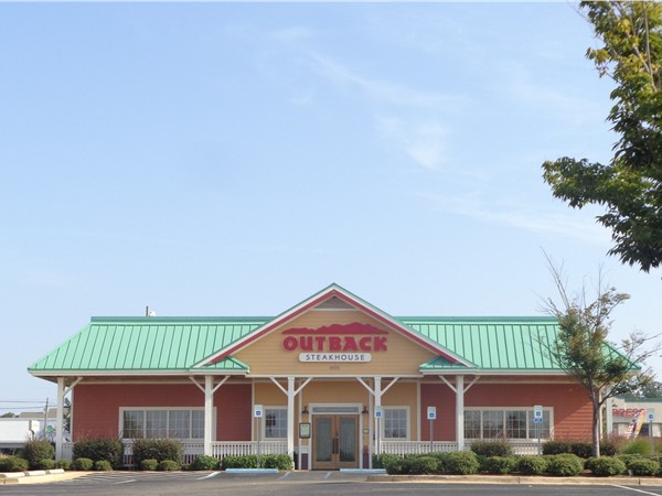 Outback Steakhouse in Prattville is conveniently located off the interstate on Cobbs Ford Rd. 