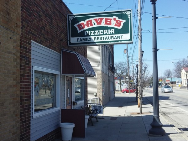 Dave's Pizzeria Family Restaurant, Swartz Creek, MI