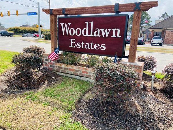 Woodlawn Estates has access to a lot of businesses and schools