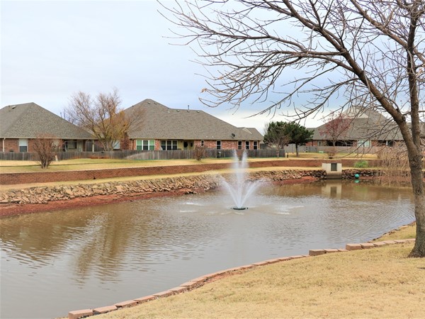 Gorgeous pond and fountain located in the front of the Crystal Gardens community 
