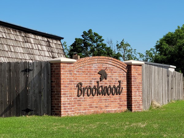 Brookwood entrance 