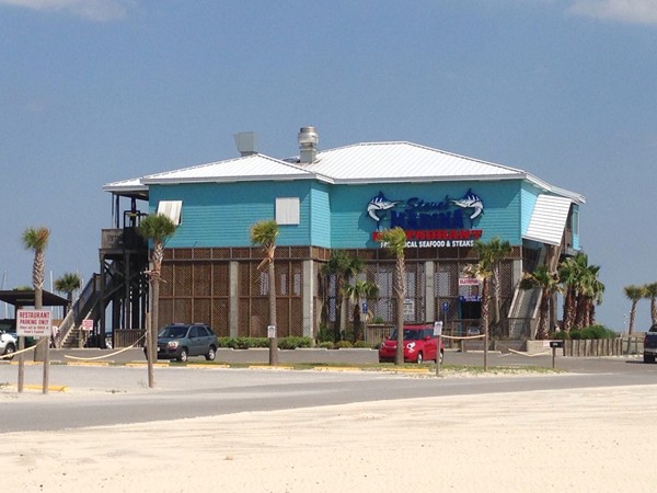 Seafood, steaks, pasta and more! Steve's Marina is located beach front with spectacular views