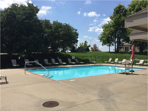 North Brook offers two neighborhood pools to enjoy