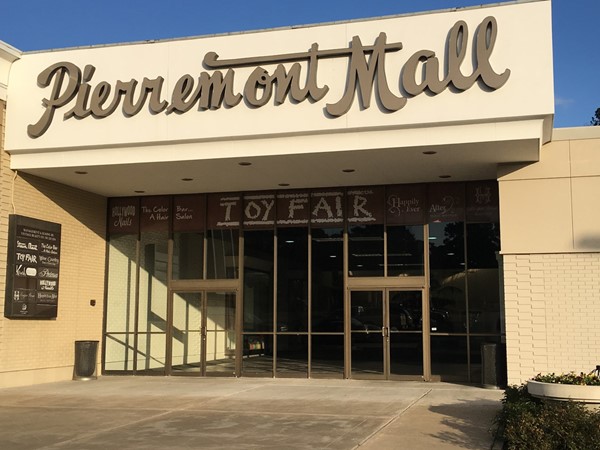 Pierremont Mall is in the heart of South Highlands and is a great place to shop