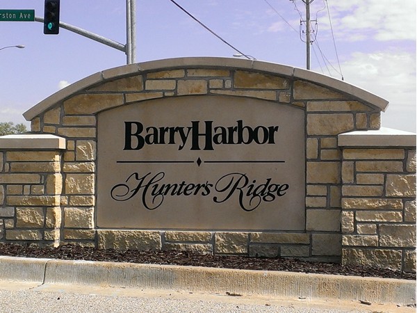 Barry Harbor Hunters Ridge entrance