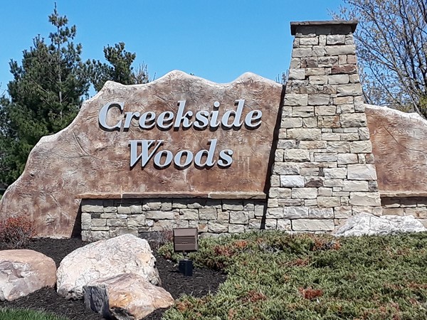 Welcome to Creekside Woods in Lenexa