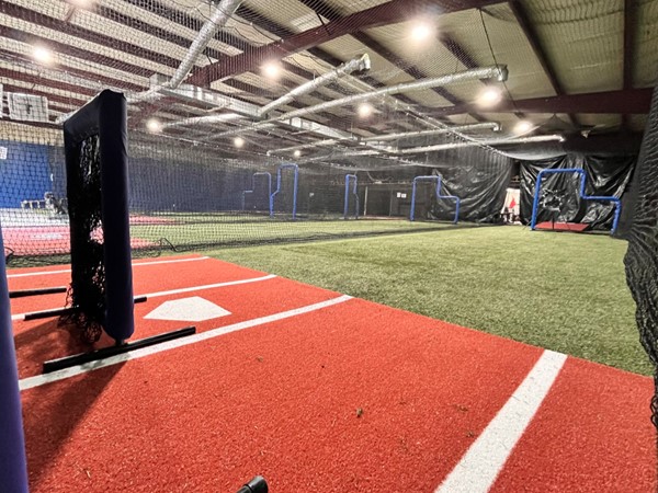 Batter's Box offers an indoor baseball & softball training experience