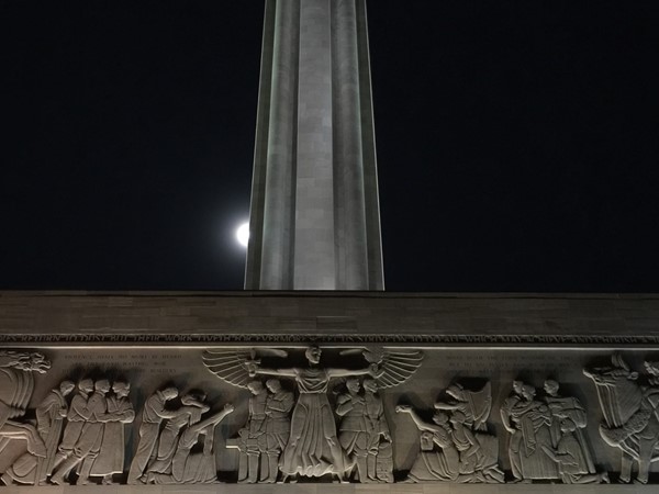 The beautiful Liberty Memorial at night