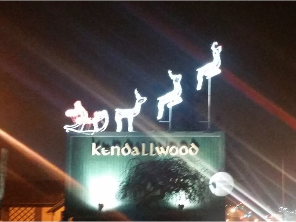 Kendallwood Parkway 