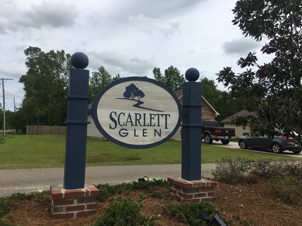 Scarlett Glen entrance