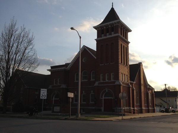 Salem United Church of Christ 1500 N Main St, Higginsville, MO 64037 (660) 584-3603