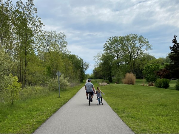 Willow Metropark is the perfect place for a family bike ride