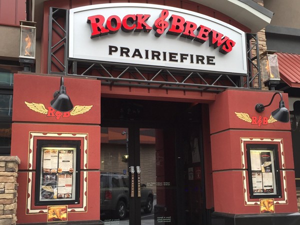 Rock & Brews is an awesome rock restaurant and bar. Fun for the whole family