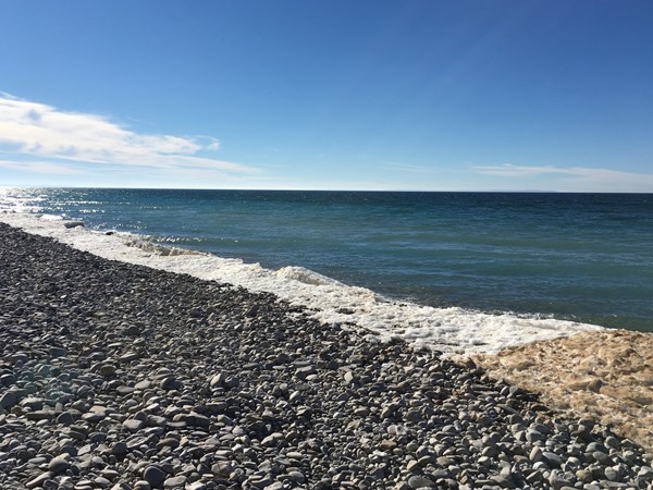 Hunt for Petoskey stones, watch for freighters, enjoy the sunshine at Peterson Park 