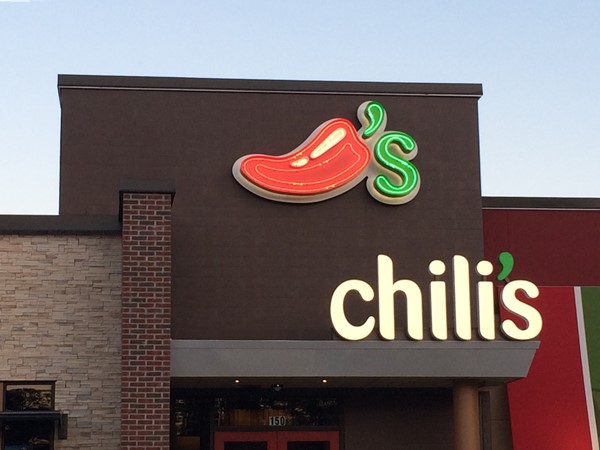 The new Chili's in the Pinnacle Shopping area at LA-21, just off I-12