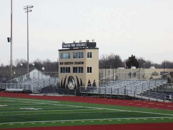 Bud Hertzog Stadium at Lee's Summit High School