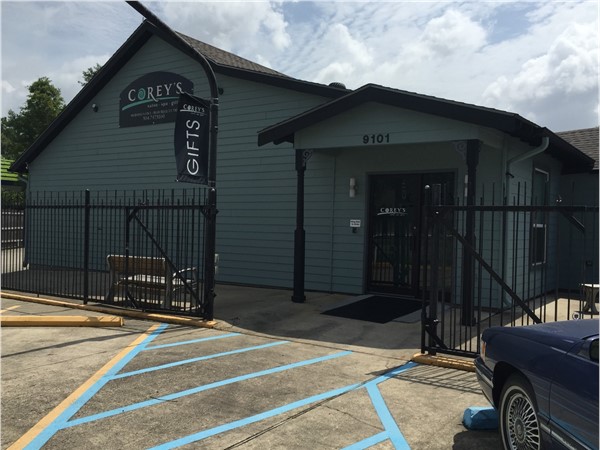 Corey's Hair Salon is a perfect amenity located at the center of River Ridge