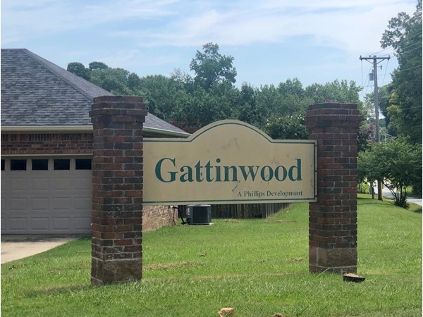 Entrance to Gattinwood Subdivision in Benton, located in Saline County
