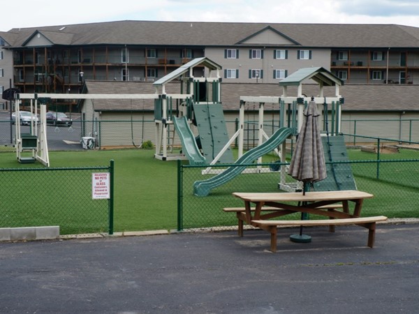 Cedar Glen condos playground