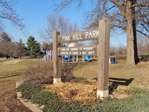 Within walking distance to Burr Oak Woods Nature Center and Pink Hill Park