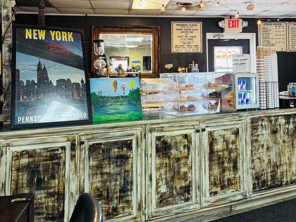 Java Jaay’s is local coffee shop that also offers light meals and snacks. Enjoy the relaxation! 