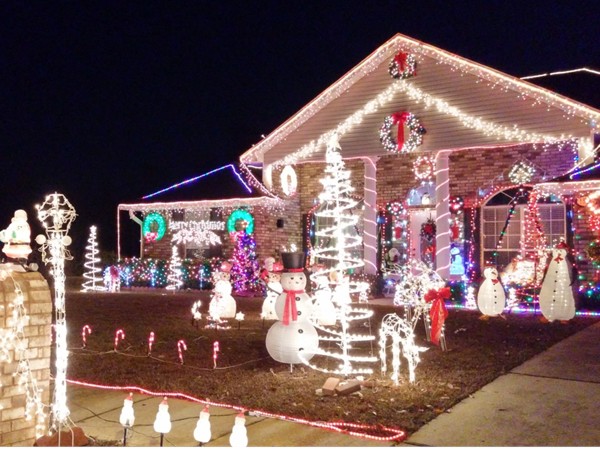 It's beginning to look a lot like Christmas in the Pelican Bayou subdivision