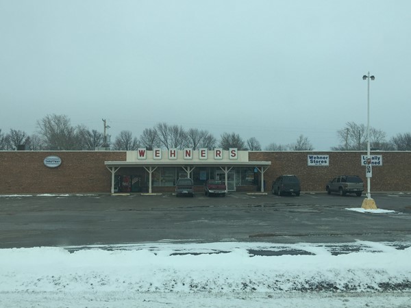 Wehners - Local grocery store
