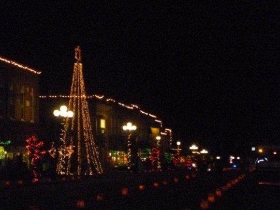 Christmas Candlewalk Friday and Saturday evening after Thanksgiving