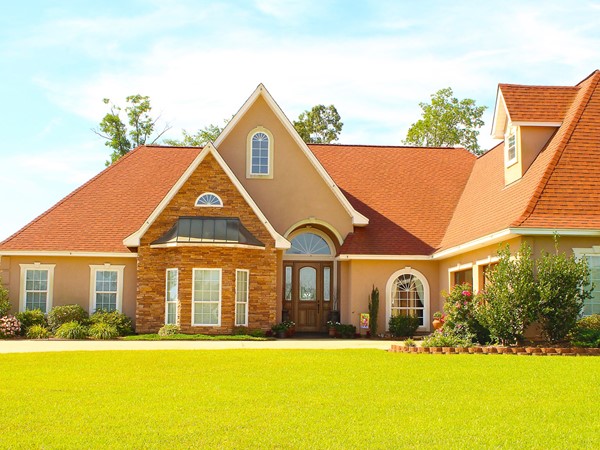 Located inside the Farmerville city limits, Dozier Creek is close to town and its many amenities