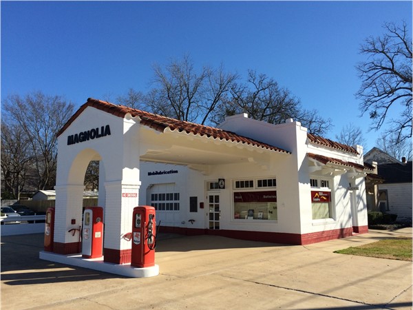 This is the antique gas station across from Little Rock Central High School visitor center