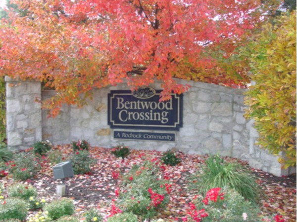 Bentwood Crossings entry