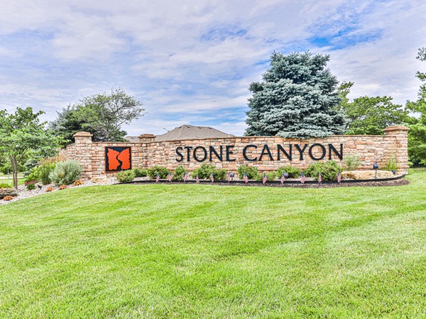 Beautiful homes in the Stone Canyon golf community