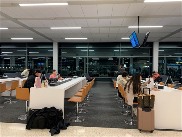 Work stations at the new airport 
