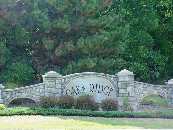 Oaks Ridge Meadows Monument 