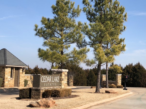 Gated community in North Edmond off Waterloo. Large lots close to small shops 