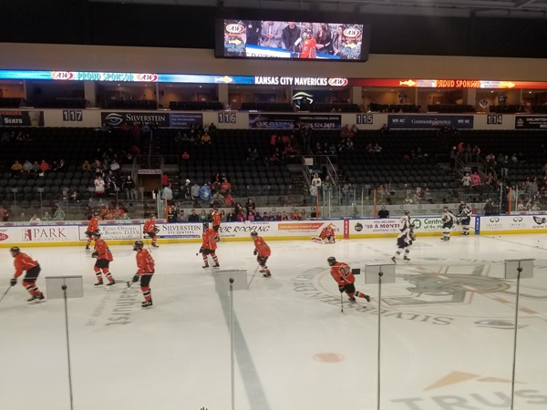 A great night for Mavericks Hockey in East Independence
