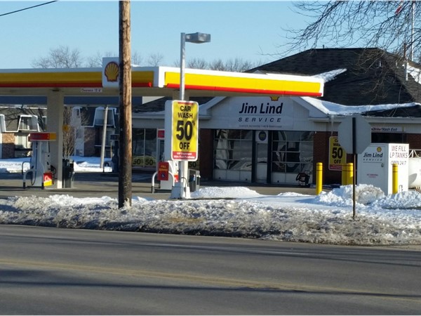 Jim Lind Service car repair and maintenance in Waterloo. They have a fantastic car wash too