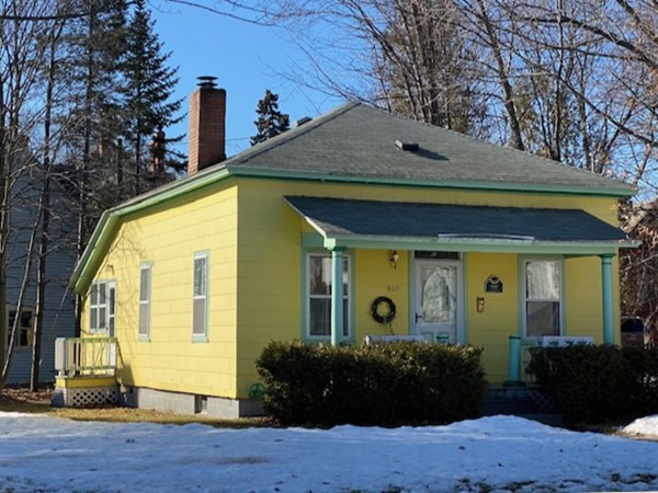 The nationally historic Dandelion Cottage is located on Marquette's East Side 