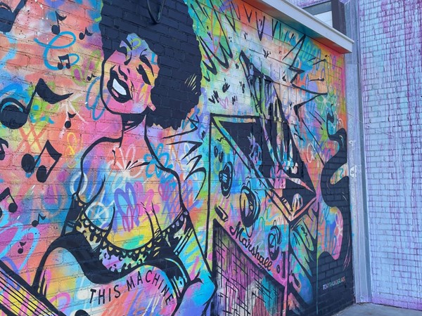 Mural art located in Downtown Edmond