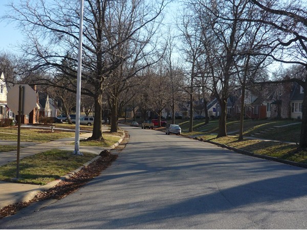 Cherry Street from East 66th Terrace in Armour Hills Gardens looking south