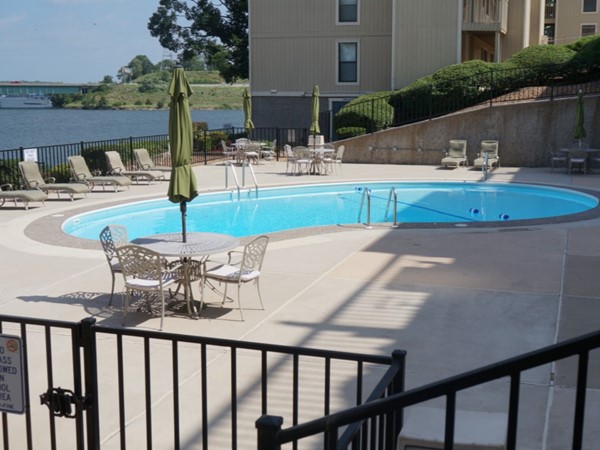 Pool at the Parkside Place Condominiums