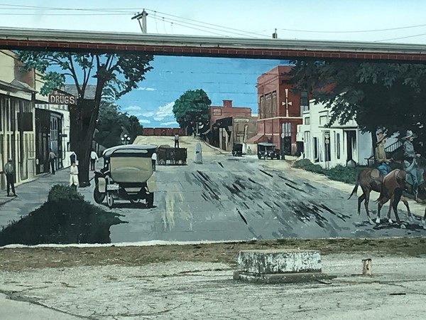 Nostalgic mural painted wall in Downtown Kearney