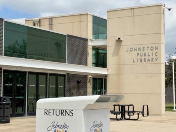 The Johnston Public Library can be found in the Johnston Commons area