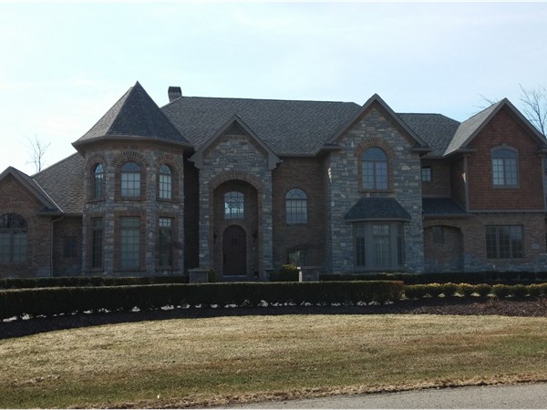 Gorgeous custom home in Meadows of Grand Blanc