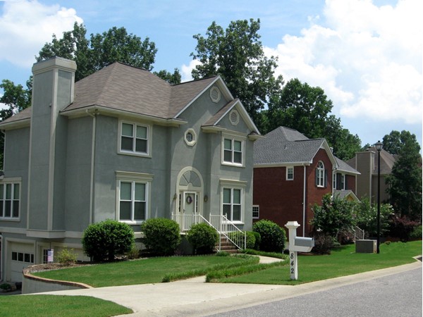 Beautiful Crest Cove subdivision in Hoover
