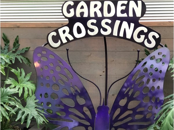 Garden Crossings garden center is clean with beautiful plants. Free potting area, just wonderful