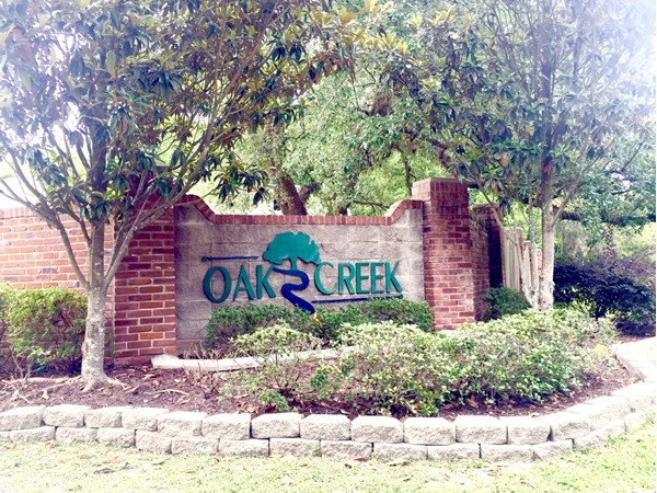 Entrance to the Oak Creek Neighborhood in Hammond