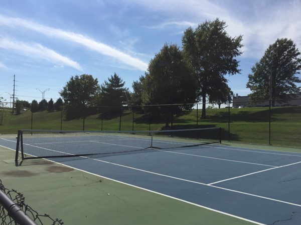 The tennis courts in Bent Oaks