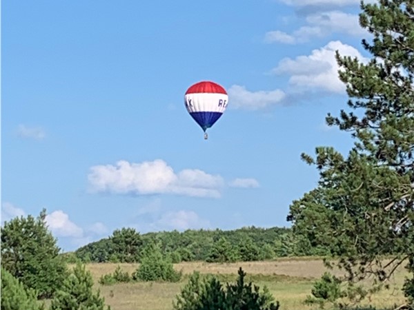 RE/MAX balloon over Cadillac