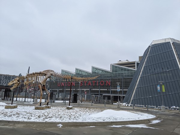 Union Station dinosaur and planetarium